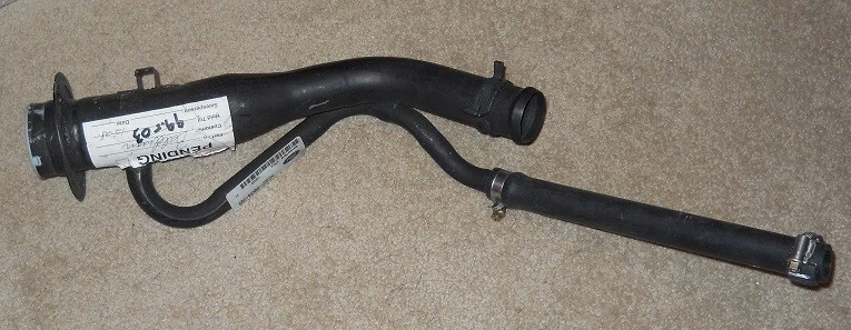 Nuevo de Lote Antiguo Ford Econoline Van 1997-2002 Tanque de Gas Cuello de Llenado Foto 1 de 1