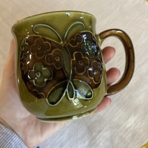 Avocado Green Coffee Mug Butterfly 1970's 10oz Double Sided Design Otagiri ? MCM - Picture 1 of 9