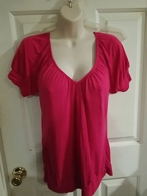 H&M Magenta V-neck Short Sleeve Top Size Medium  - Image 1 of 4