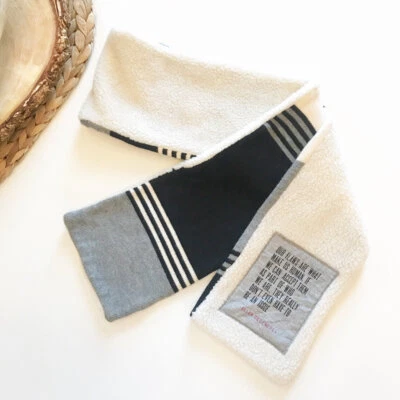 Bufanda tejida y polar RARA GAP Ellen DeGeneres buenas vibraciones, nueva con etiquetas Foto 1 de 4