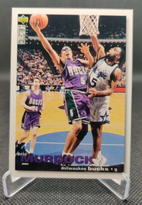 1995 Collector's Choice #311 Eric Murdock Milwaukee Bucks  Basketball card - Image 1 of 2