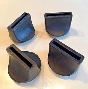 REPLACEMENT RUBBER FEET set of 4 for LC Chaise lounge MADE IN ITALY - Picture 1 of 3