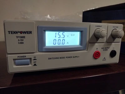 TEKPOWER TP1560E DC Fuente de alimentación conmutada ajustable Pantalla digital 15V 60A Foto 1 de 4