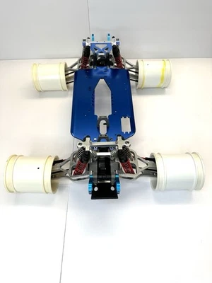 Chasis deslizante Monster Truck Traxxas T-Maxx 3.3 Nitro 1/8 mejorado Foto 1 de 4