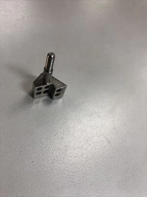 Abrazadera de aguja Unión Special 35800 #35818 POR -8 calibre 1/4 Foto 1 de 4