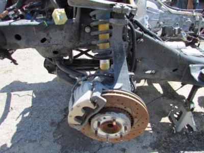 2003-2006 Chevrolet SSR Front Left Knee Assembly Spindle Hub Control Arms Shock Foto 1 de 4