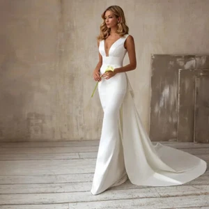 Simple Mermaid Wedding Dresses V-Neck Sleeveless Detachable Train Bridal Gowns - Picture 1 of 8