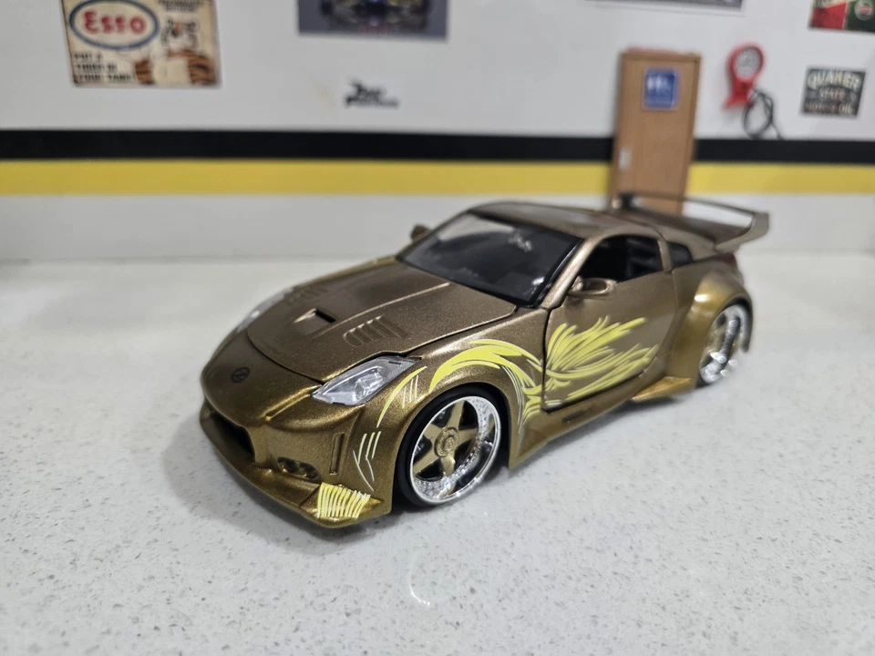 Fast & Furious Tokio Drift 1:24 Scale Morimoto's Nissan 350Z Custom - Image 1 of 4