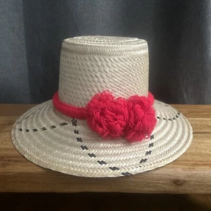 Colombian Wayuu Hat handWoven Straw Panama Hat Sun natural Red Floral Pom - Picture 1 of 8