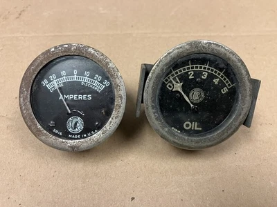 2 -National Gauge and EQPT. Co. Automobile Gauges - Oil & Amp - Image 1 of 4