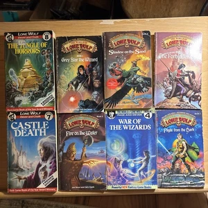 8 LONE WOLF Role Playing Adventure Books: castle death, jungle Horrors, Wizards - Bild 1 von 4