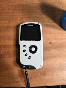 Kodak Play Sport ZX3 Video Camera Water Resistant HD 5MP EIS White - Picture 1 of 3