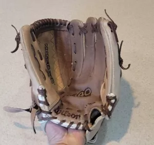 Wilson Monsta Web 12 1/2" A0440 125-BR Baseball Glove Fast Pitch RHT EZ SNAP - Picture 1 of 10