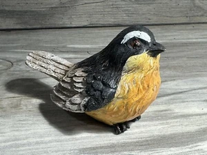 Little Wren Bird Colorful Resin Decorative Accent Painted - Picture 1 of 7