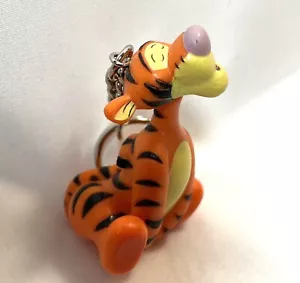 Disney Winnie The Pooh Tiger Keychain - Picture 1 of 8
