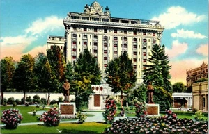 Interesting Corner Temple Block Salt Lake City Utah Postcard - Picture 1 of 2