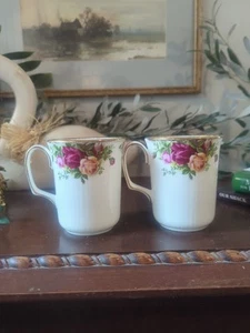 1962 Royal Albert Old Country Roses Coffee Mugs/Cups England Excellent Condition - Picture 1 of 8