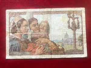 France 20 Francs Banknote 1942 - Picture 1 of 2