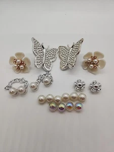 18 Assorted Silver Tone/White Shoe Charms Flower Butterfly - Picture 1 of 8