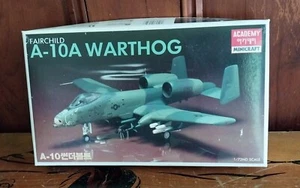 ACADEMY #1652 A-10A WARTHOG  1/72 SCALE Vintage 1987 MODEL KIT - Picture 1 of 24