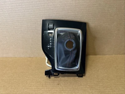 Mazda 3 2014-2018 palanca de cambios central selector bisel embellecedor negro brillante con Sport OEM Foto 1 de 4