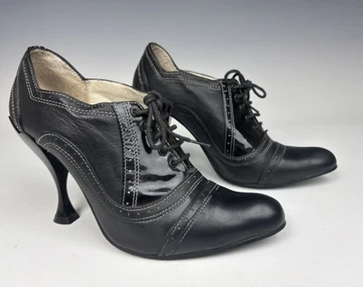 John Fluevog Mansfield Negro Brogue Oxford Con Cordones Moda Tacones Mujer’s Talla 8 Foto 1 de 4