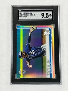 2019 Topps Chrome 203 Fernando Tatis Jr RC Refractor #203 SGC-9.5 MINT PLUS - Picture 1 of 2