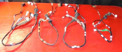 01 02 03 04 05 LEXUS IS300 JUEGO DE TELAR ARNÉS CABLEADO PUERTA OEM X4 Foto 1 de 4