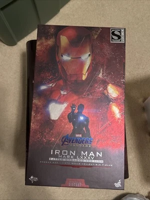 Iron Man Mark LXXXV Battle Damaged MMS543-D33 Hot Toys 1/6 Scale 904923 - image 1 of 4