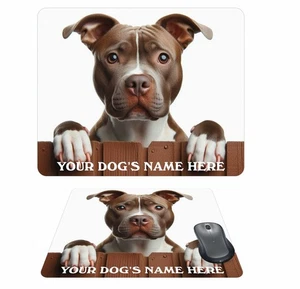 Mysz, stary pitbull podglądający przez ogrodzenie, może być personalizowany imieniem psa - Zdjęcie 1 z 2