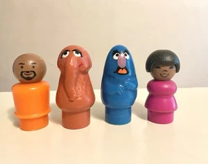 Vintage Fisher Price Little People 4 Sesame Street People Snuffy Harry + Nice! - Picture 1 of 2