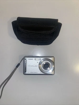 Casio Exilim EX-Z19 Digitalkamera 9 MP Silber - Bild 1 von 4