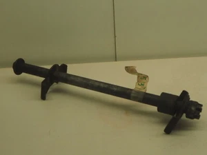 KAWASAKI ER5 ACHTERWIELAS REAR WHEEL AXLE 41068-1191 - Imagen 1 de 3