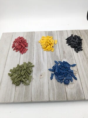 Juego de mesa Risk 2008 piezas de repuesto unidades militares y capital Foto 1 de 4