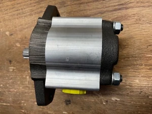 New Parker Hydraulic Pump PGP505A0070CA1H2ND4D3B1B1 PGP505 - Picture 1 of 3