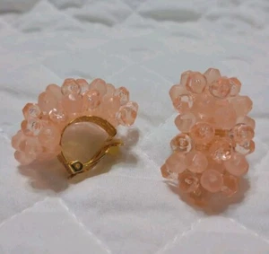 Vintage Clip Earrings Chunky Peach Half Hoop Beaded - Picture 1 of 4