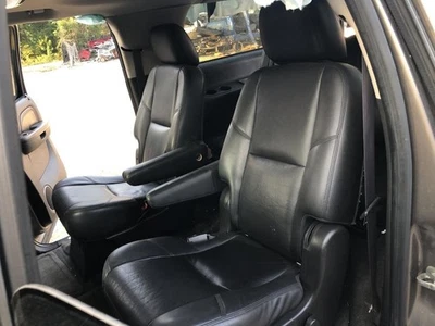 2011 GMC YUKON XL 1500 2nd Row Rear Back Seat LEFT DRIVER Black Leather   965134 Foto 1 de 4