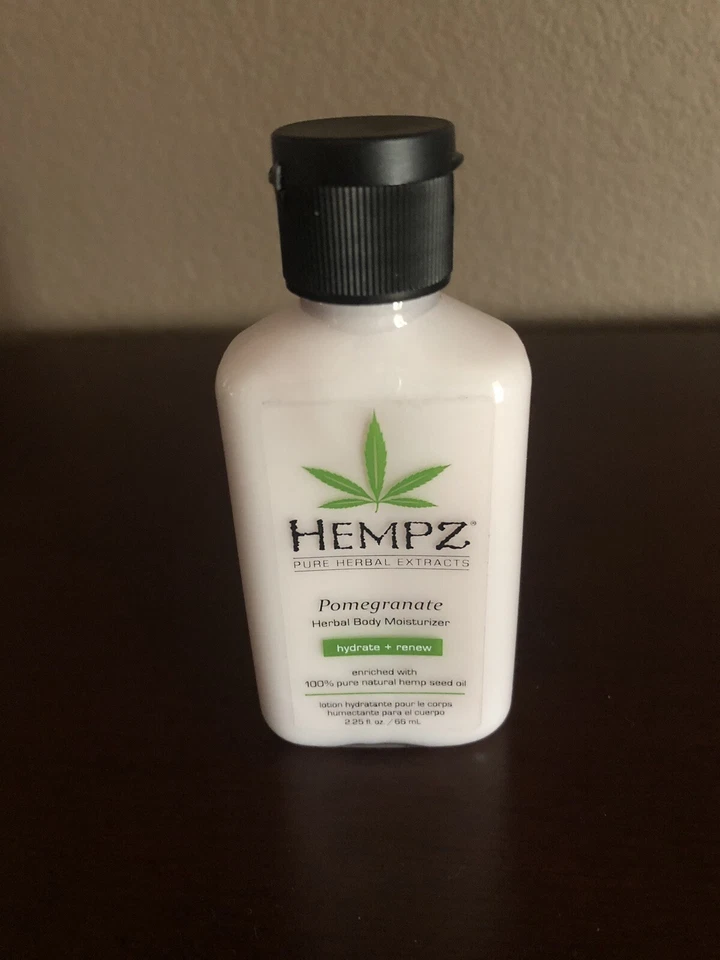Hempz Pure Herbal Extracts Pomegranate Herbal Body Hidratante 2.25 OZ Foto 1 de 1