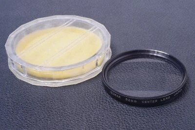✅ IZUMAR CENTER LENS 52MM FILTER GENUINE LENS OR CAMERA SCREW IN W/ CASE  21-3 - Image 1 of 2