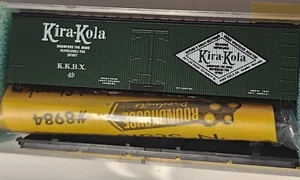Frigorífico de valla publicitaria RoundHouse Trains escala N 36' KIRA KOLA 8930 K.K.B.X 49 - Imagen 1 de 4