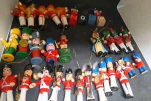 Marcha de los Soldados de Madera Lote Variedad Adornos de Navidad - Imagen 1 de 18