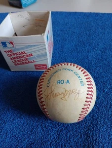 OFFICIAL AMERICAN LEAGUE BASEBALL SIGNED BY JOHNNY MIZE Baseball Hof Yankees - Picture 1 of 10