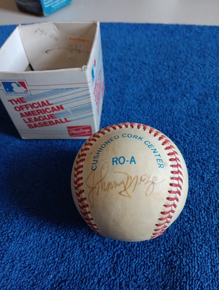 OFFICIAL AMERICAN LEAGUE BASEBALL SIGNED BY JOHNNY MIZE Baseball Hof Yankees - Image 1 of 4