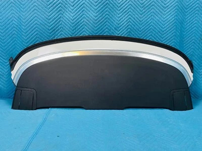 BMW 335i 3-Series Convertible Roof Top Compartment Lid Panel Cover 2007-2013 OEM - Imagem 1 de 4