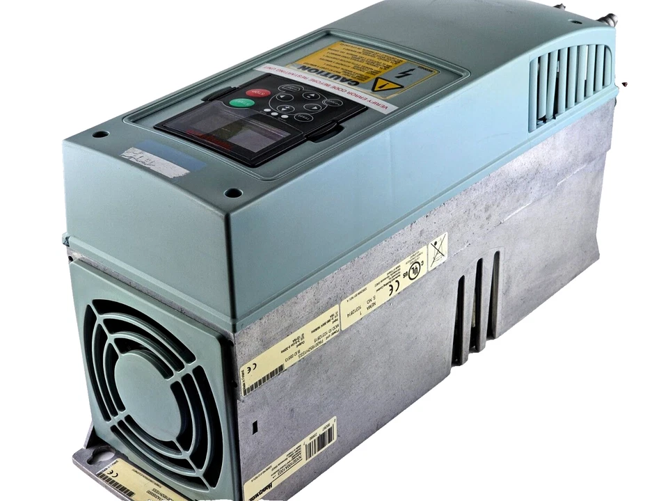 Unidad de CA de frecuencia variable Honeywell NXS0100A1003 10 HP, 3P, 408-528VAC, 16A Foto 1 de 4