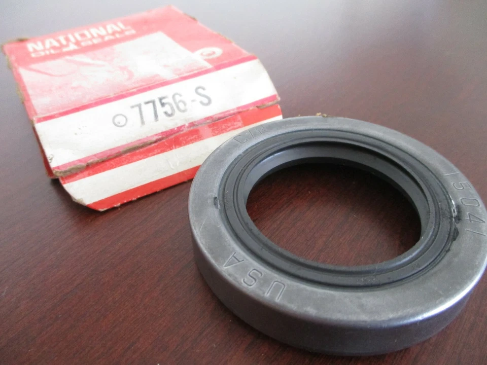 1961 1962 1963 1964 + STUDEBAKER & BUICK SPECIAL + Transmission Rear Seal + NOS - Imagem 1 de 1