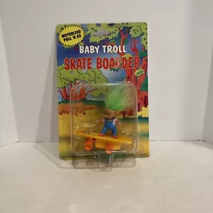 Soma Baby Troll Skate Boarder 1988 Neu im Karton grüne Haare Puppe Spielzeug - Bild 1 von 6
