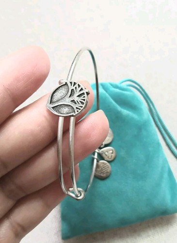 VALENTINO UNICO ALEX e ANI ALBERO DELLA VITA SLIDER CHARM Braccialetto NUOVO CON ETICHETTA.