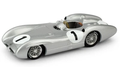MODELLINO AUTO F1 STATICO BRUMM MERCEDES W196 FANGIO 1954 BRITAIN GP SCALA 1/43 - Immagine 1 di 4