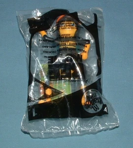 2007 McDONALD'S HAPPY MEAL BEE MOVIE BARRY #1 TOY - MIB - Picture 1 of 3
